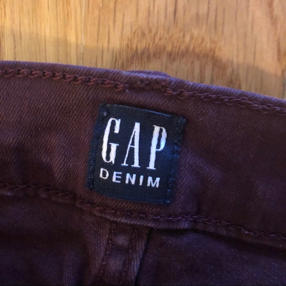 Like new! Gap skinny jeans - Picture 3 of 4